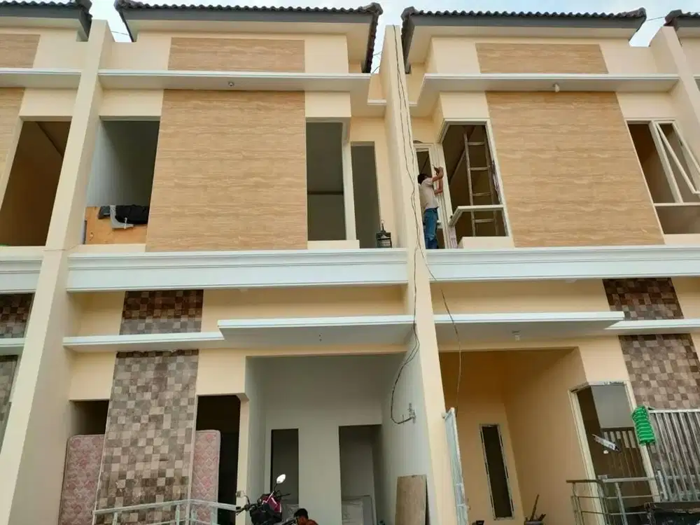 600 JUTAAN RUMAH BARU GUNUNGANYAR DEKAT UPN MERR PURIMAS RUNGKUT ASRI