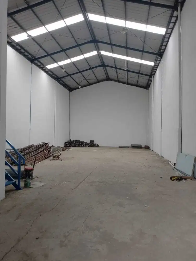DISEWAKAN GUDANG 330 M2 KAWASAN INDUSTRI KM 13 BALIKPAPAN