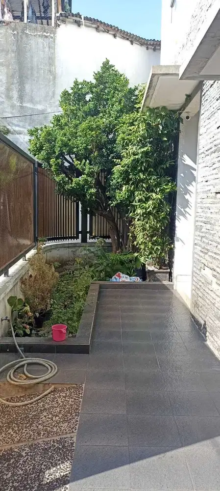 Dijual Turun Harga Rumah Kost 2Lt Aktif 16KT Dekat Kampus ITB Bandung