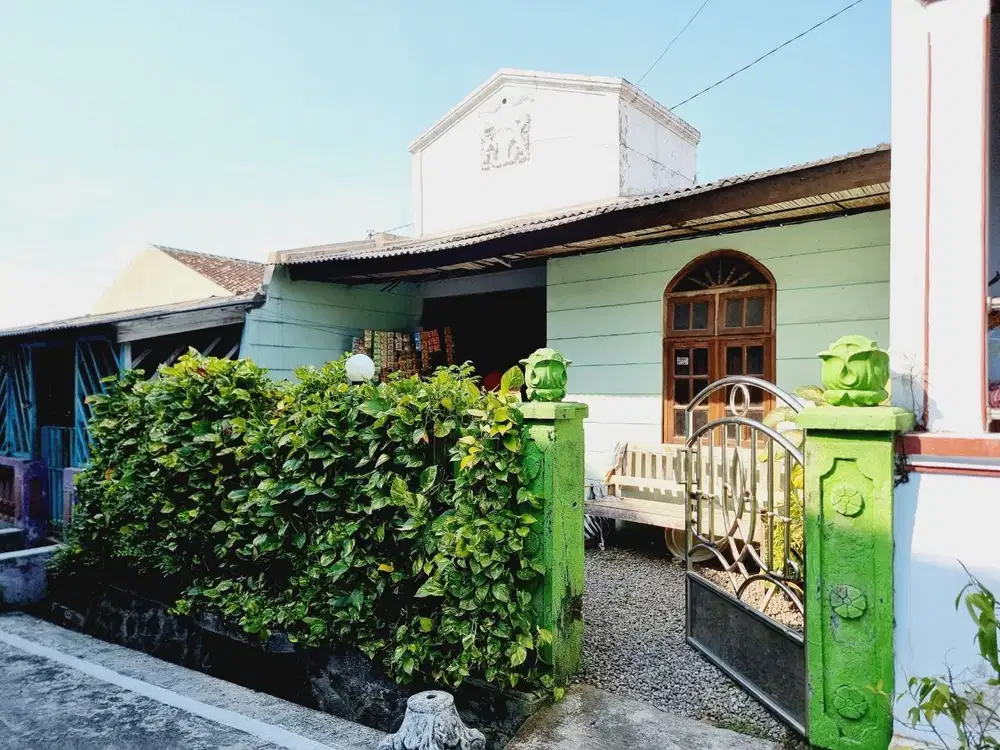 Rumah Second Terawat ada Sisa Tanah Belakang Mojosongo Solo