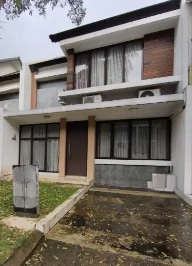Disewakan Rumah Cluster Elysium Residence Lippo Cikarang