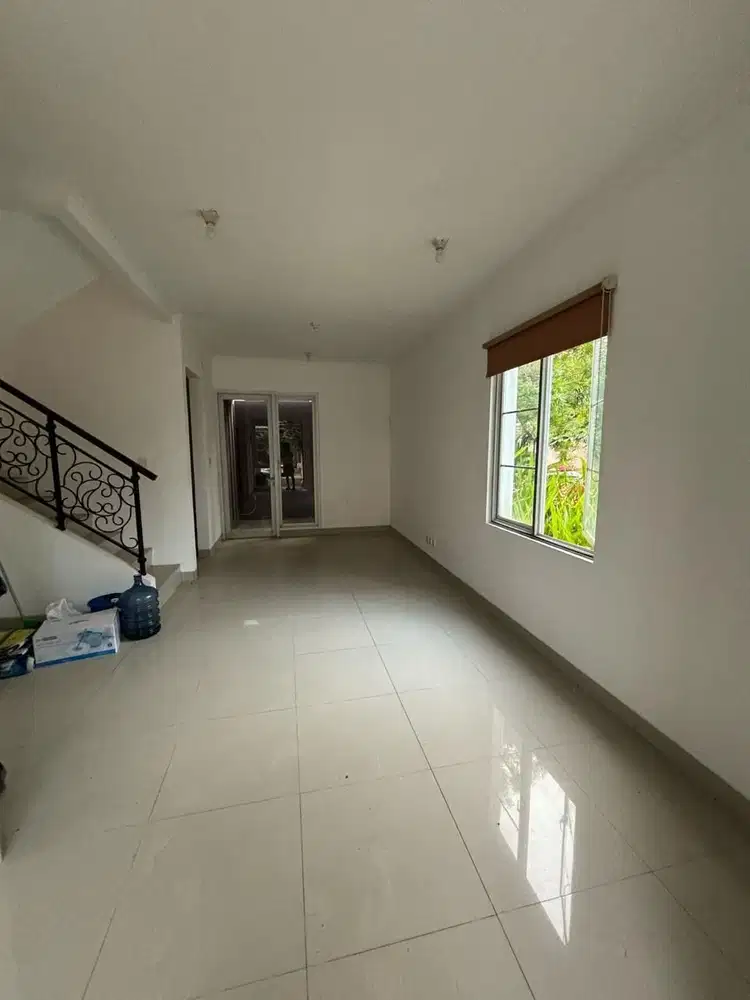 Disewakan Cluster Michellia Gading Serpong Hoek Rapi