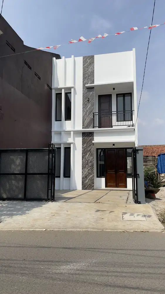 Rumah siap huni 2 lantai di Sukahati Cibnong