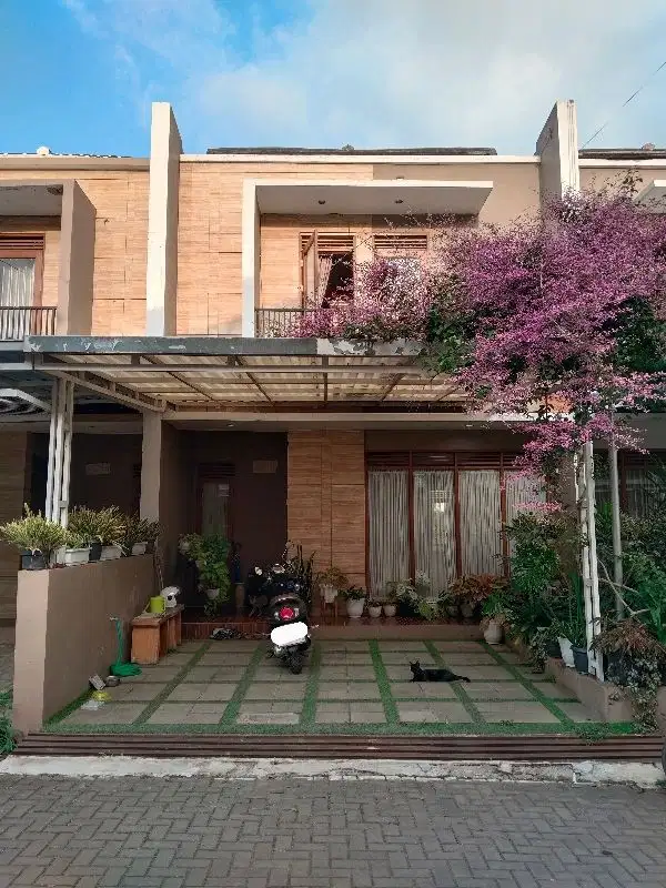 JUAL CEPAT Rumah Furnish LUAS MURAH di Gegerkalong Sarijadi Ciwaruga