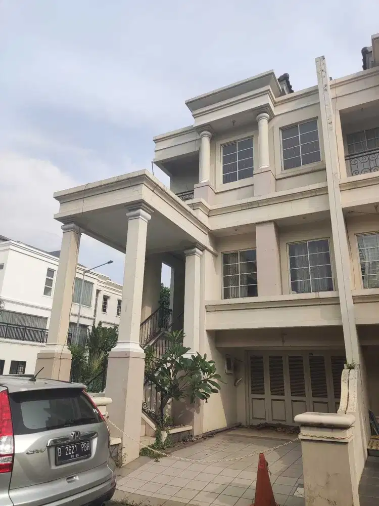 Dijual Townhouse di Grande Kelapa Gading Jakarta Utara