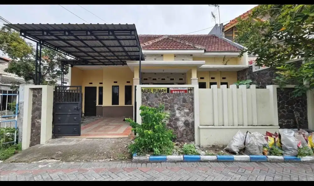 Rumah Hook Minimalis  Griya Kebraon dekat Grand Harvest Surabaya
