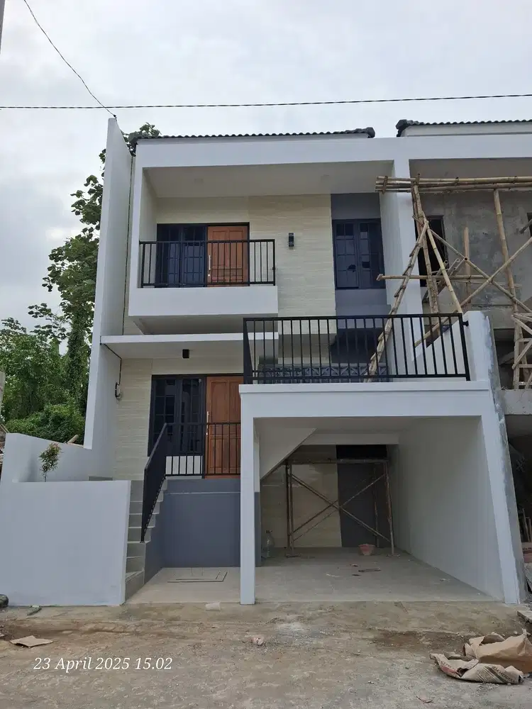 Rumah Type Balcony dalam Cluster One Gate System di Pudakpayung Semarang