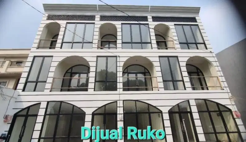 Dijual ruko modern bagus 3,5 lantai di Pejaten Pasar Minggu