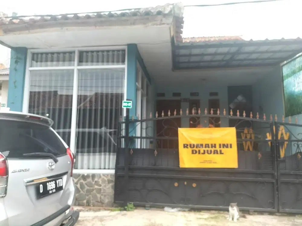 Di Jual rumah siap huni di perumahan parahyiangan  kencana soreang