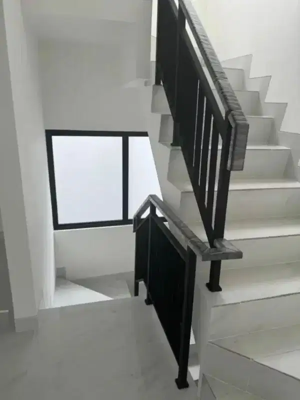 Dijual rumah golf island type classic modern siap huni