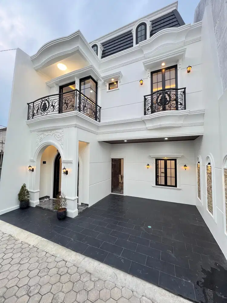 Rumah Mewah Siap Huni Di Belakang Ragunan Jakarta Selatan