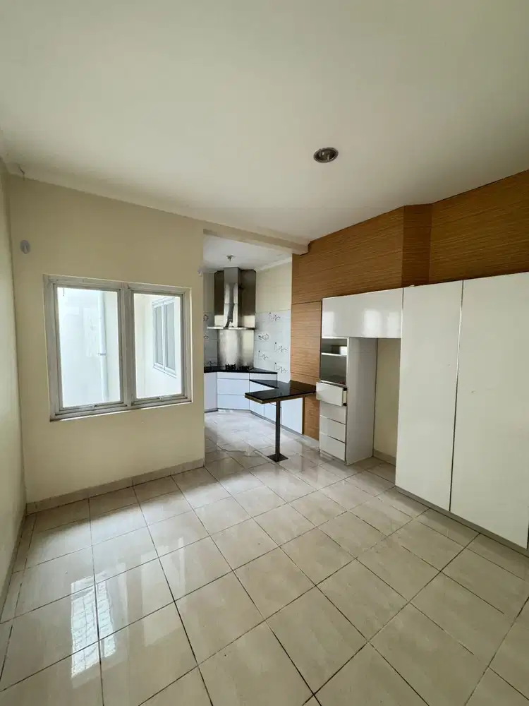 Disewakan Rumah Cluster Havana Modernland Rapi Luas