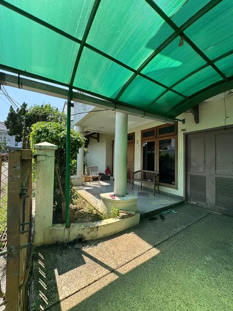 Dijual rumah hitung tanah Di delman asri  Tanah kusir Jakarta selatan