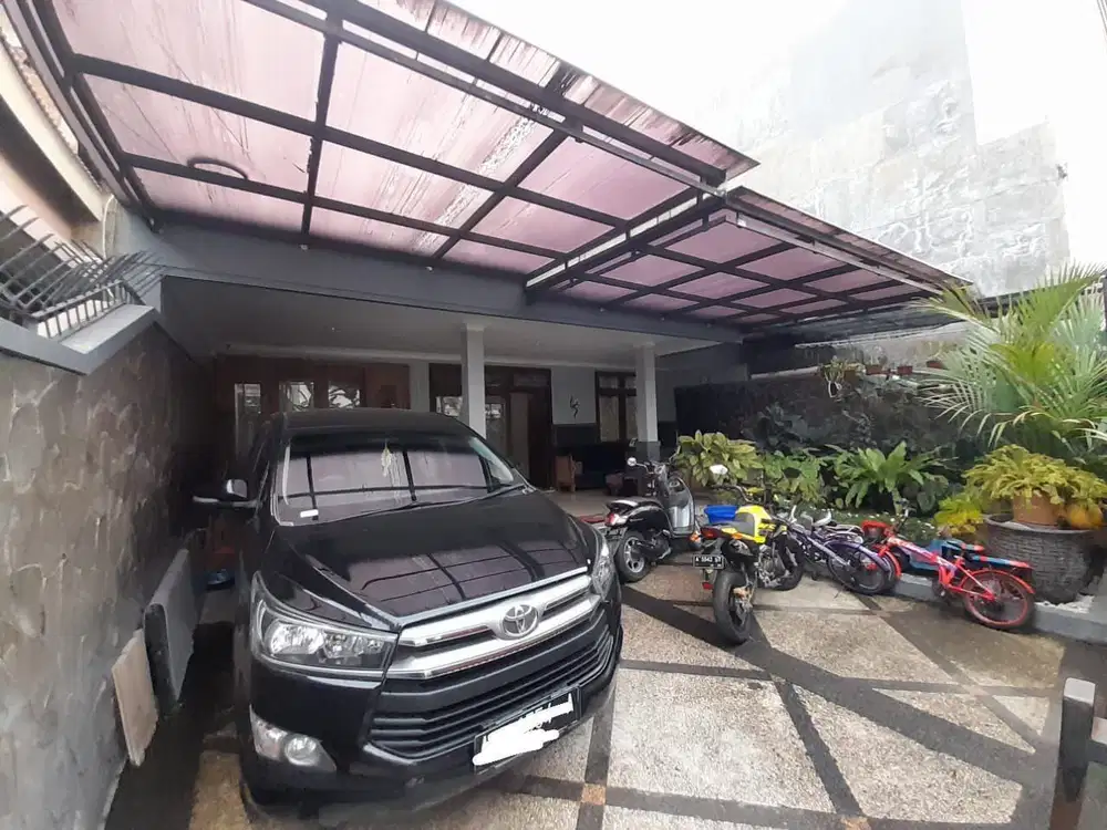 Rumah Bagus Tengah kota Siap Huni Purwosari Laweyan Solo