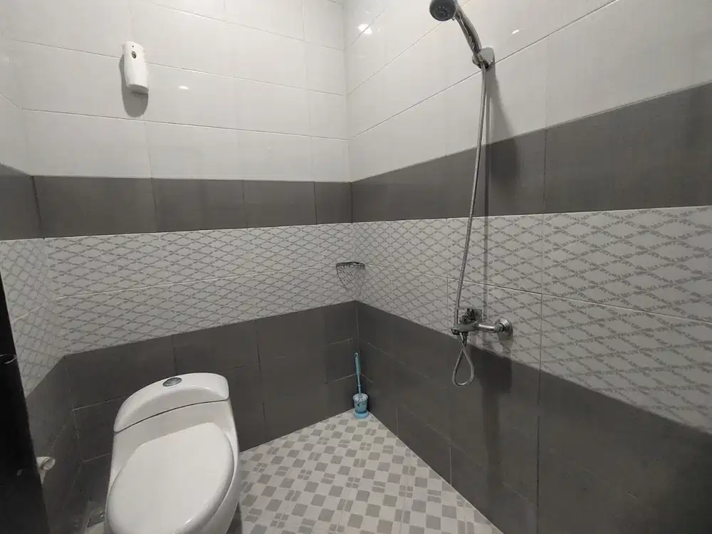 Rumah mewah pasar kliwon solo full furnish dijual cepat