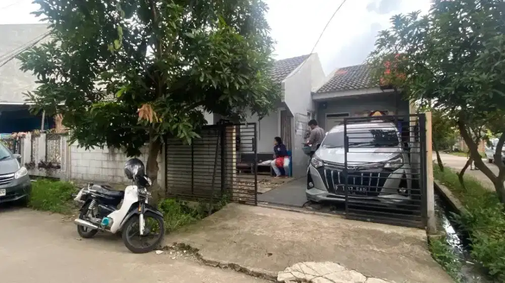 Dijual Rumah Hoek di Griya Setu Permai 3 Bekasi