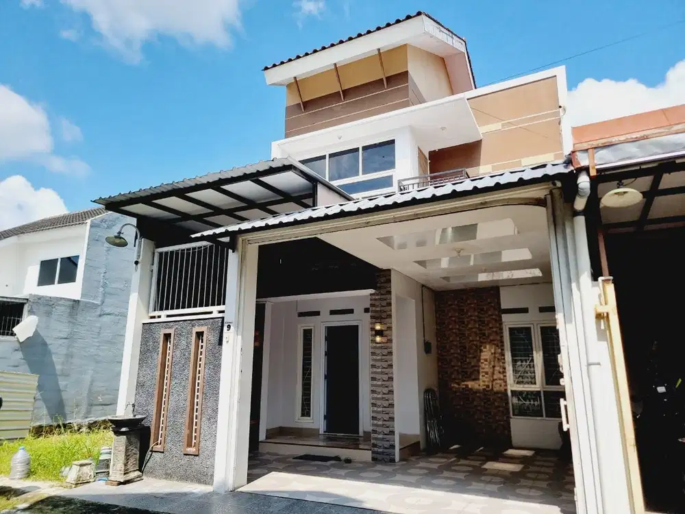 Rumah minimalis 2 lantai siap huni dekat tugu bata klodran