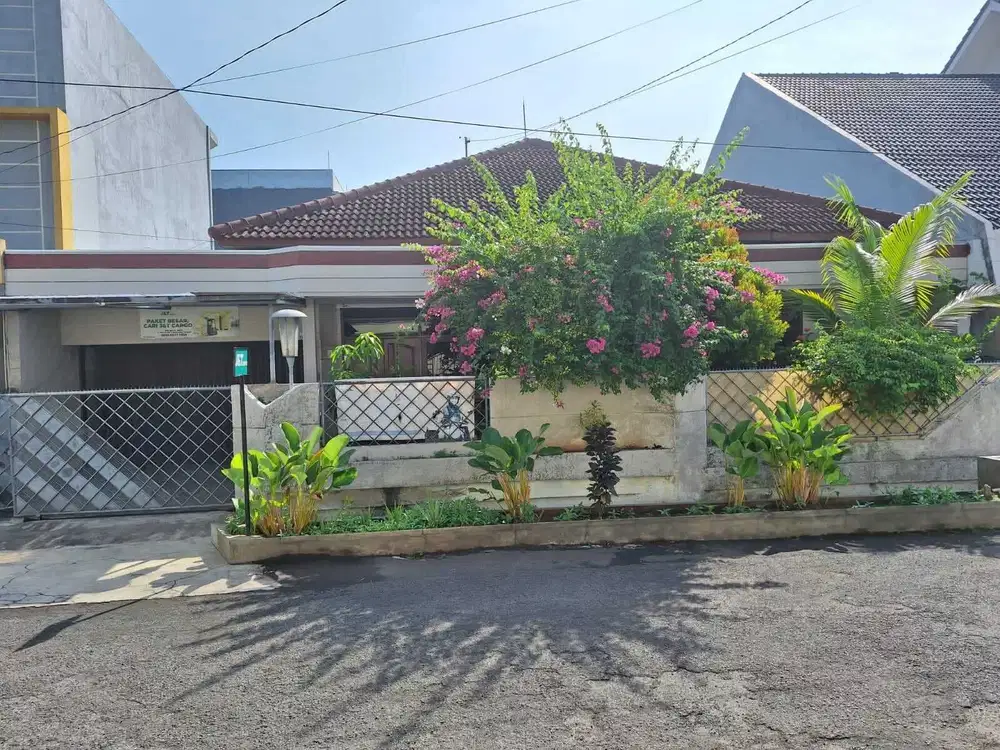 Jual Rumah tengah kota Siap Huni dan Nyaman 9911
