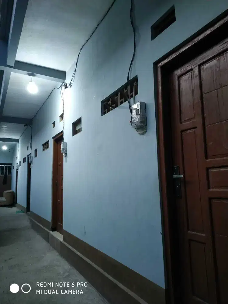 KOST TEMBALANG SEMARANG 11 KMR+USAHA AIR ISI ULANG + ES BATU KRISTAL