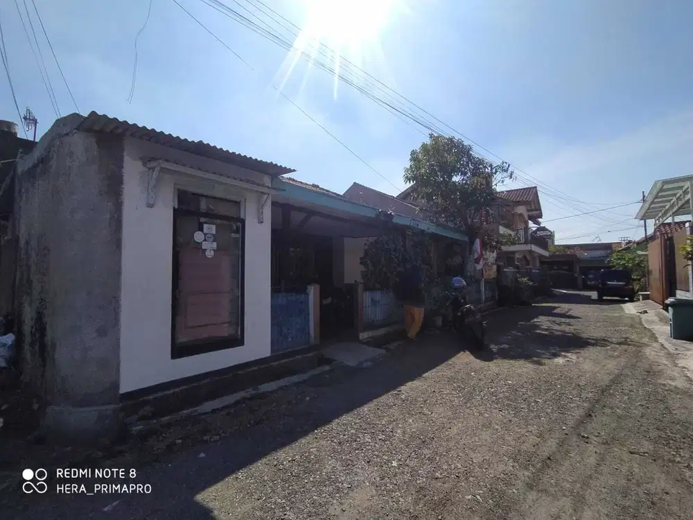 Rumah Cisaranten Kulon tanah Luas harga menarik