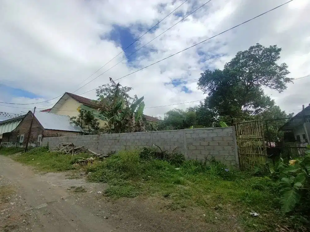 TANAH 850 DEKAT ROXY UIN JEMBER