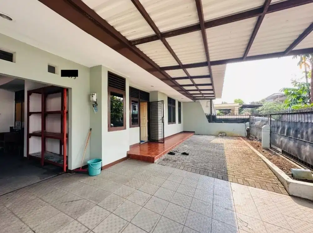 Disewakan rumah di Modernland tangerang luas dan rapi