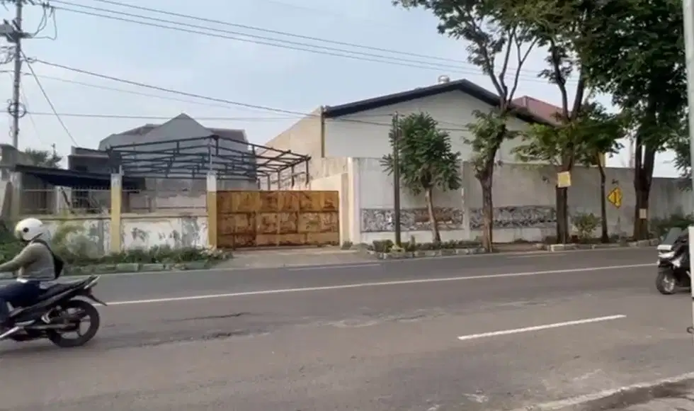 DijuaL hitung tanah Di jalan raya GAJAH MADA mojosari kab mojokerto