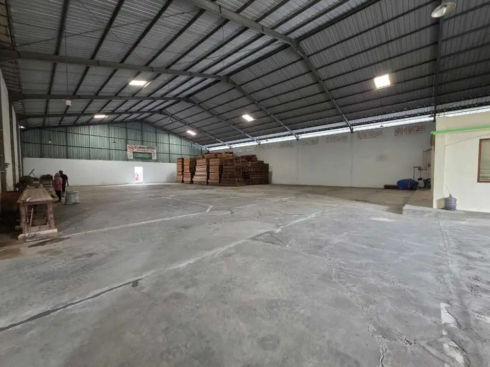 Dijual  Gudang Luas Lokasi Terboyo Industri Barat Dalam Semarang
