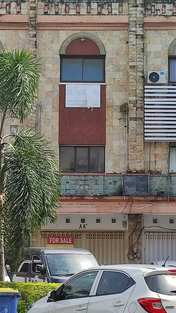 Ruko 3 Lantai Dalam Komplek Imam Bonjol