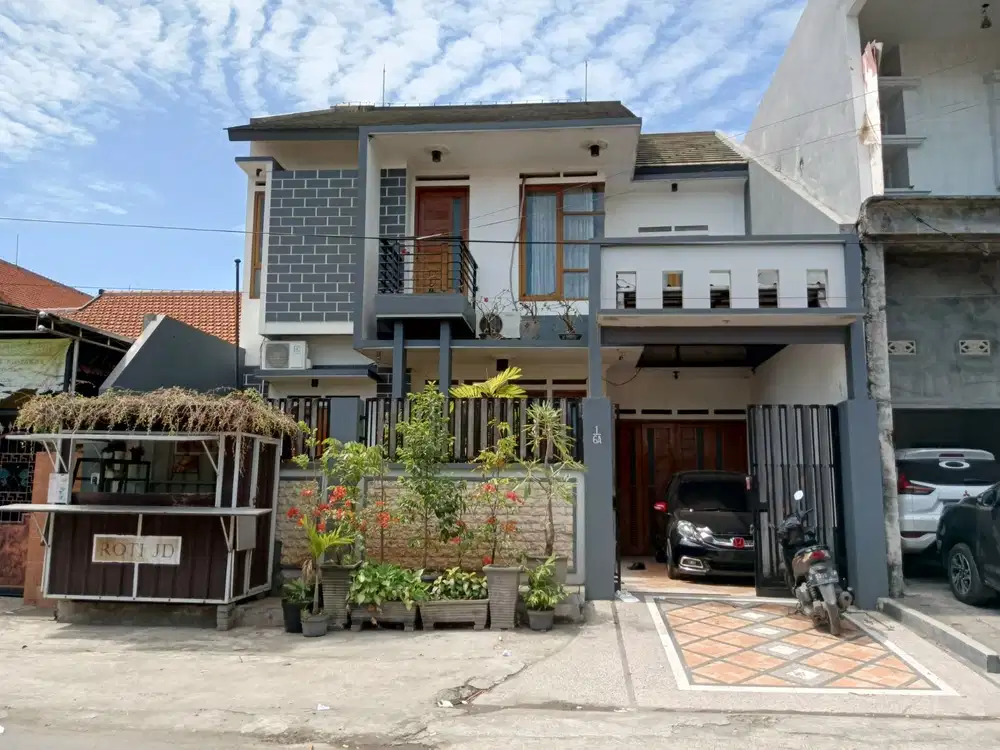 Dijual Rumah Bagus Lokasi Strategis di Surabaya