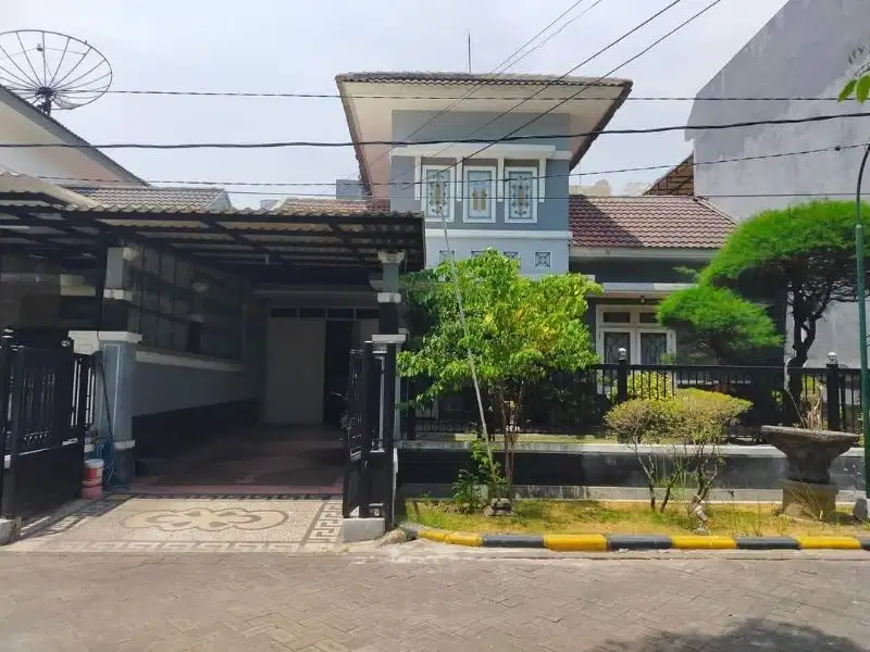 Rumah RUNGKUT Strategis Mewah Kokoh Nyaman Terawat Siap Huni