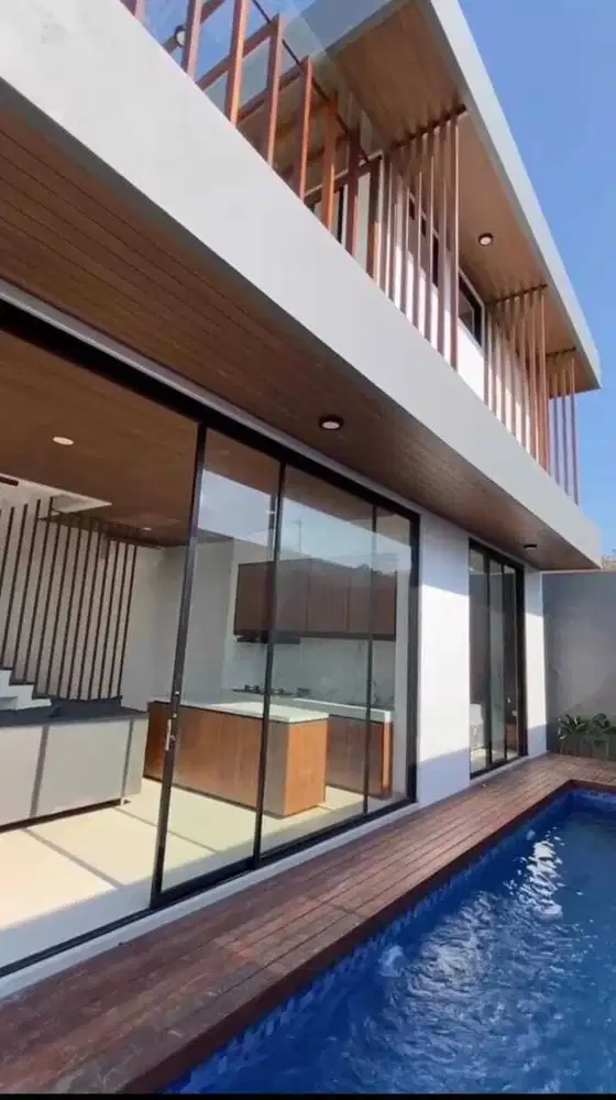 VILLA EKSKLUSIF MEMILIKI OCEAN VIEW LOKASI STARTEGIS DI NUSA DUA