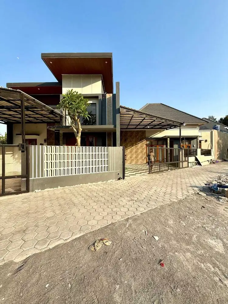 dijual rumah di sleman dekat kampus uii jalan kaliurang km 13 ngemplak