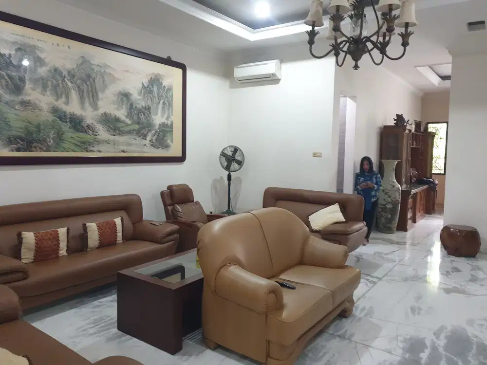 Dijual Cepat Rumah Mewah Hadap Timur di Muara Karang Jakarta Utara