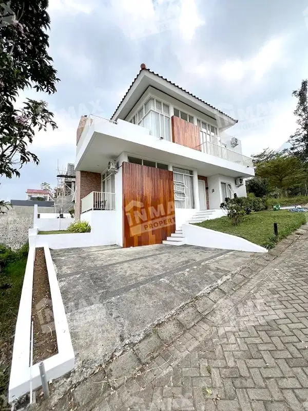 RUMAH VILLA AMARTA HILLS BATU MALANG,FURNISHED,BAGUS,VIEW GUNUNG