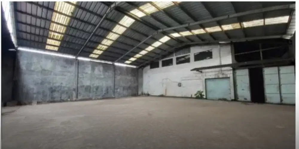 Disewakan gudang bersih dekat tol Mich Toha Bandung