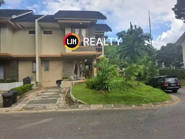 Jual Rumah Furnished 2 Lantai di Villa Panbil Dekat Panbil Mall