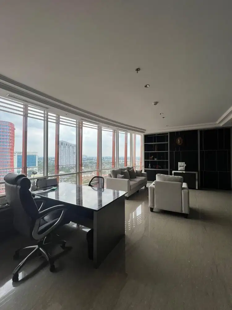 Sewa Kantor Semi Furnish 490 m2 di South Quarter (SQ) Tower Simatupang