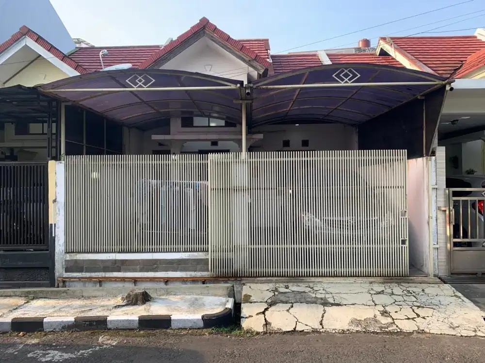 Jual Rumah siap huni di komplek setra dago antapani bandung