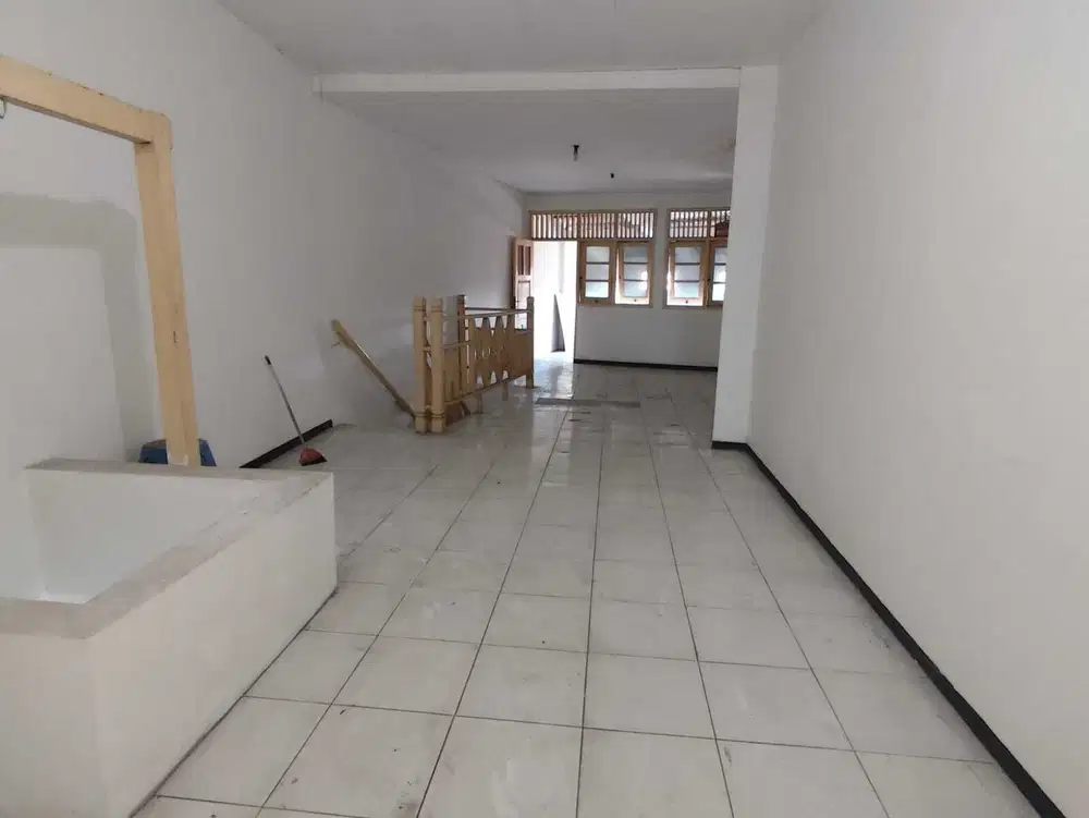 Ruko Siap Pakai,Cocok Usaha Jl. M.T Haryono Semarang Selatan – 10598