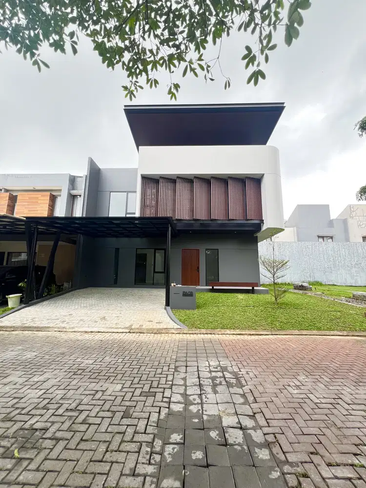 Rumah Eminent BSD (Bangunan Mandiri) posisi HOEK