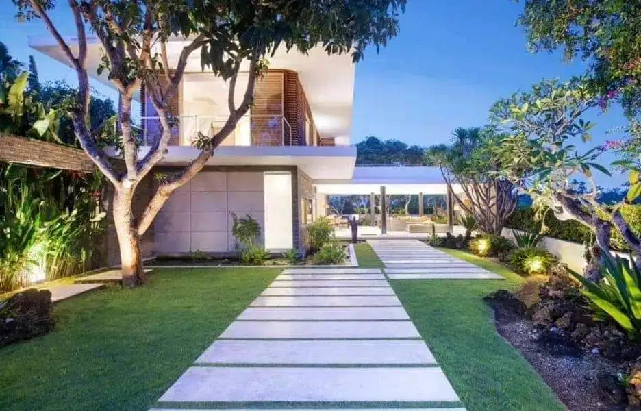 LUXURY VILLA DI BALANGAN WITH OCEAN VIEW