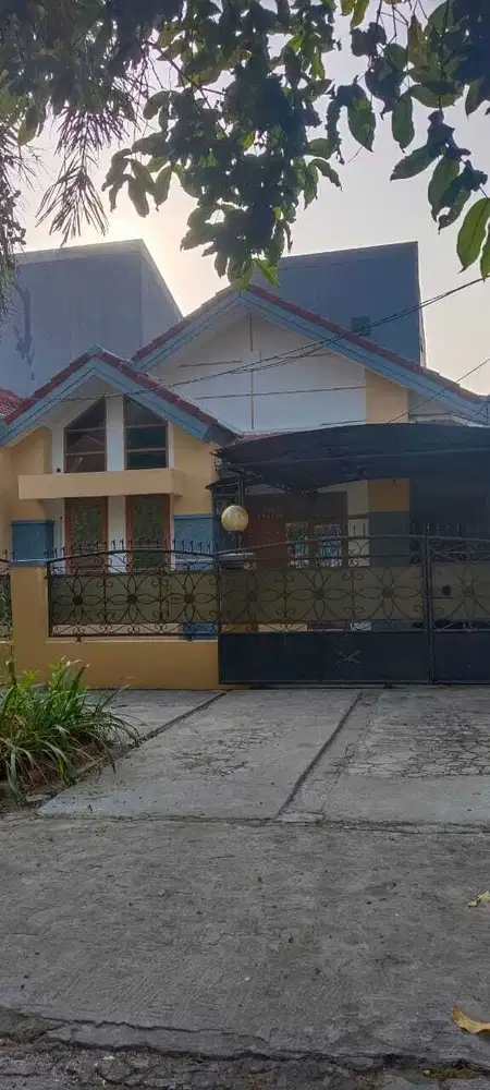 Disewakan Rumah Bagus Siap Huni di Taman Harapan Baru, Bekasi