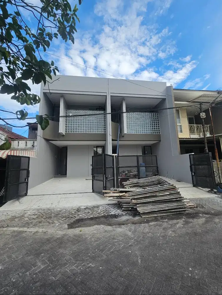 Dijual Cepat Rumah Baru 2Lt Siap Huni di Sutorejo SBY