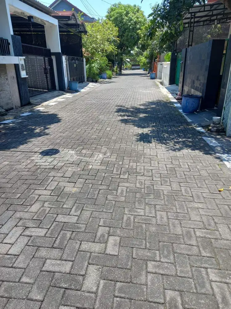 Rumah di Merpati Barat dekat dari Arteri Soekarno Hatta