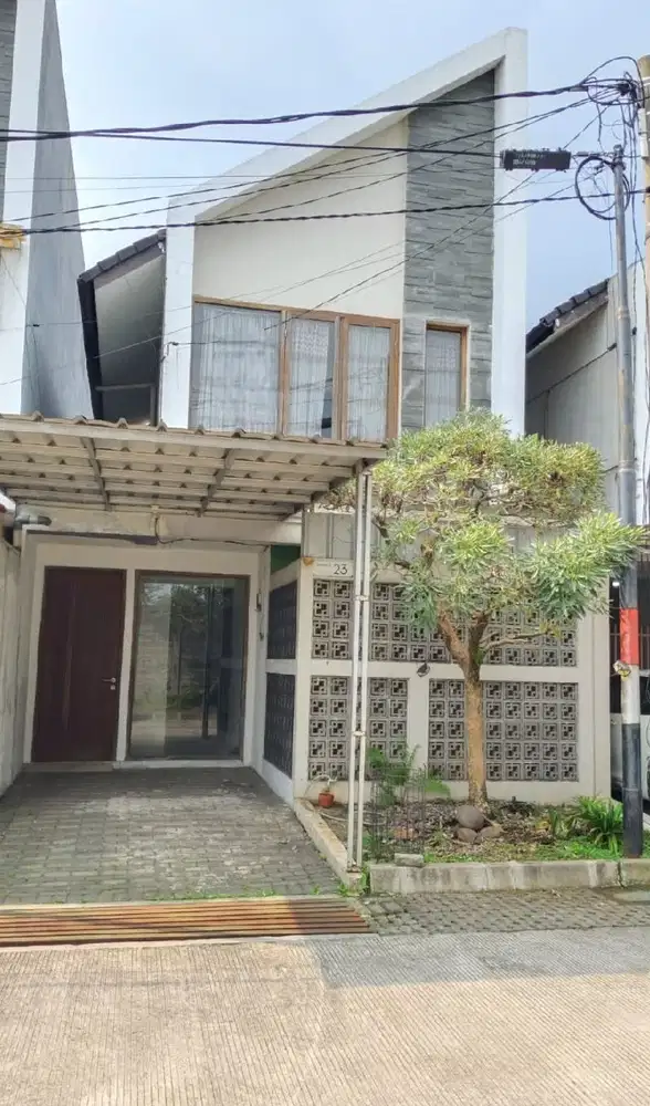 Rumah murah siap huni di Buah Batu square