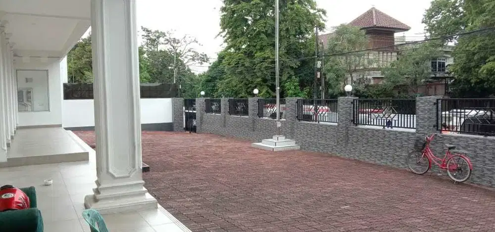 Rumah di Kebayoran Baru