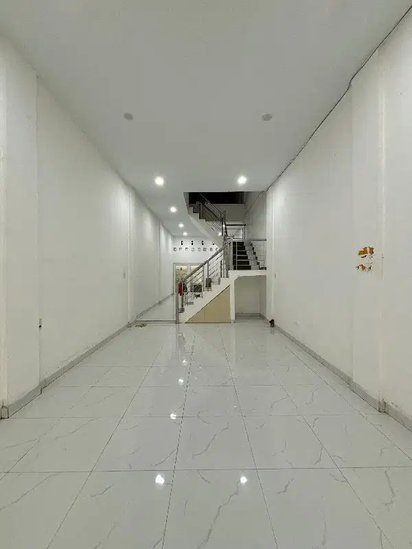 dijual Rumah Komplek Daerah Sutrisno Siaphuni Semi Furnish 3.5 Tingkat