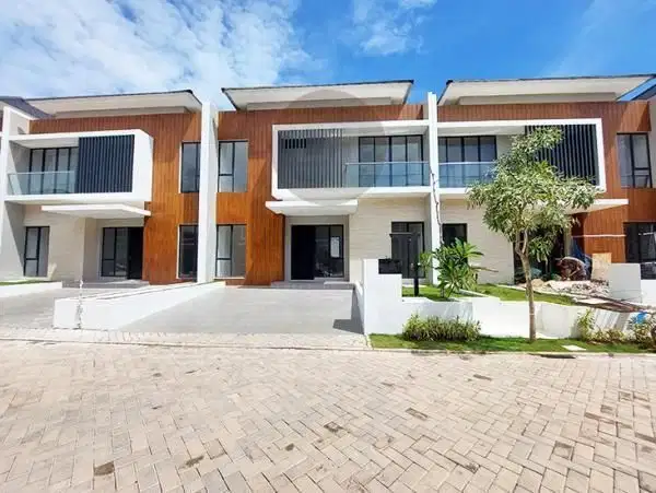 Rumah di Citraland Megah Cluster Luxe Hill Dekat Pelabuhan dan Megamal