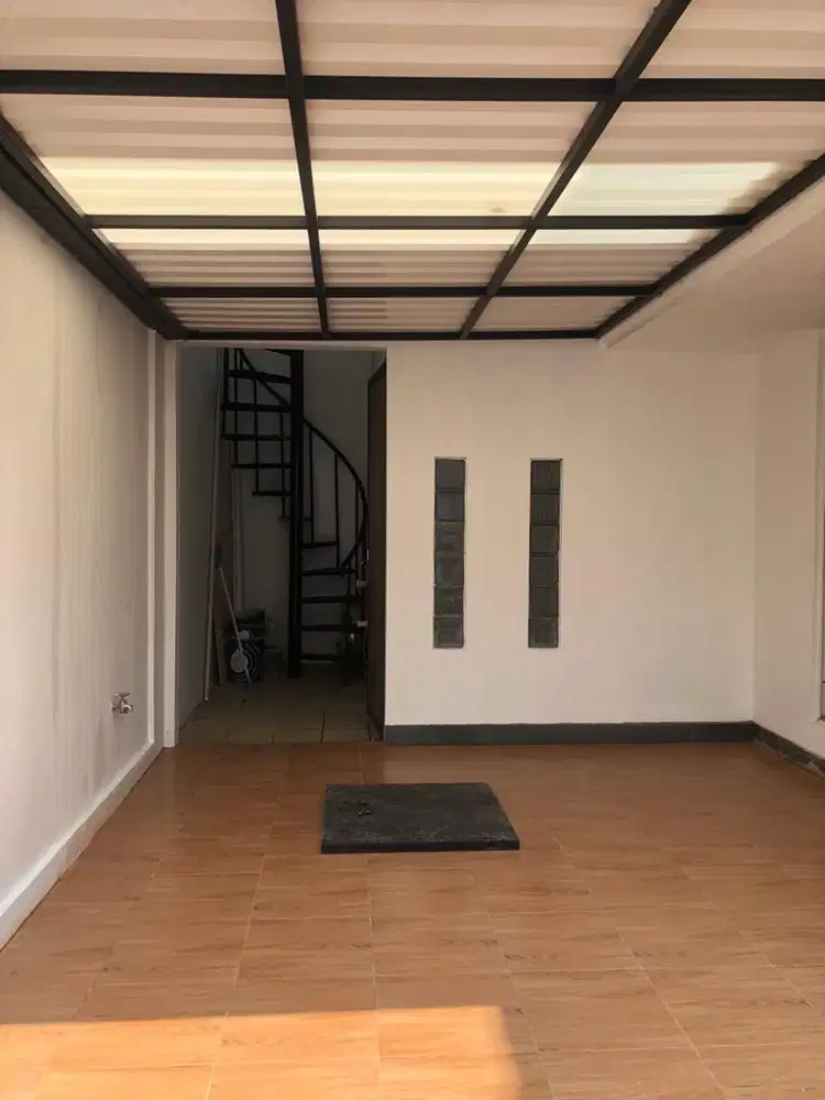 Disewakan Rumah Pondok Hijau Golf Cluster Jade  Posisi Hoek Strategis